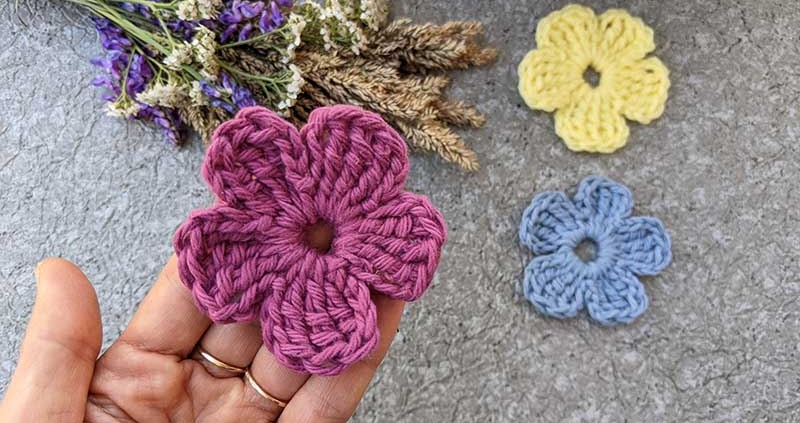 crochet violet cosmos flower