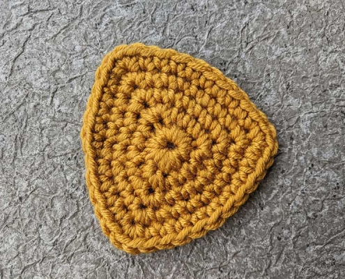crochet equilateral triangle