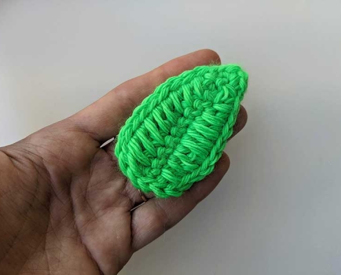 crochet feather leaf for beginners