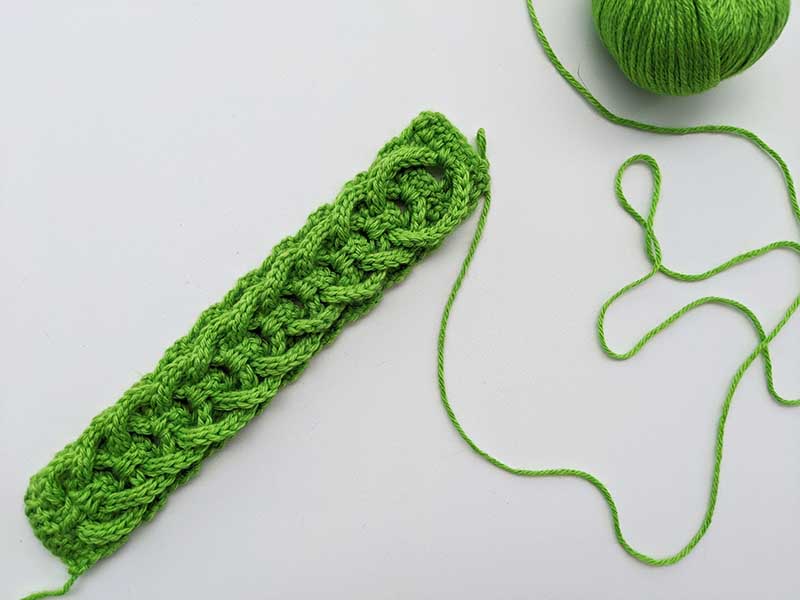 crochet cord belt made with green yarn