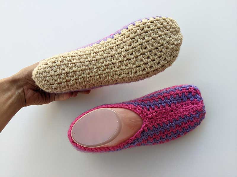 crochet flat slipper socks on mannequin feet