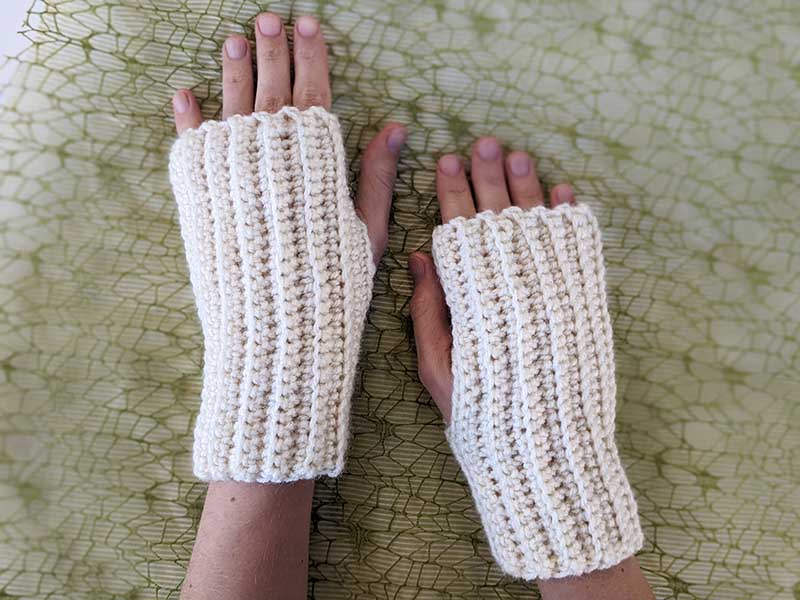 crochet fingerless hand warmers - top view