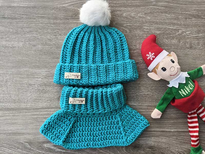 crochet dickey and crochet hat designed for a 4-5 years old toddler