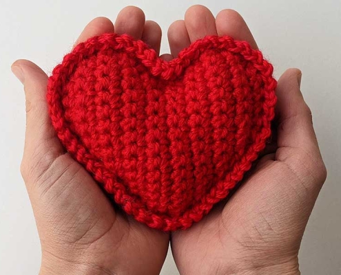 crochet heart amigurumi pattern