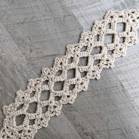 crochet lace bookmark 0 top view