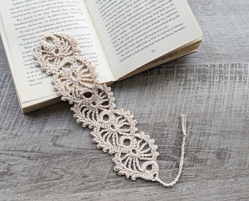 crochet floral lace bookmark pattern