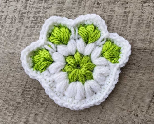 crochet paw print coaster pattern