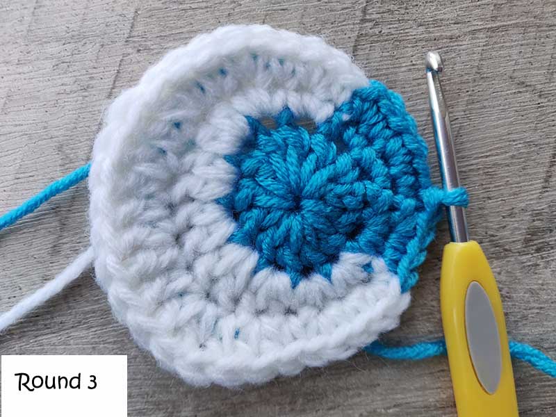 crochet waning or waxing gibbous moon - round three