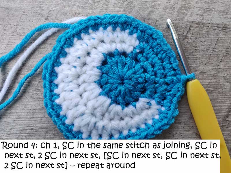 crochet waning or waxing gibbous moon - round four