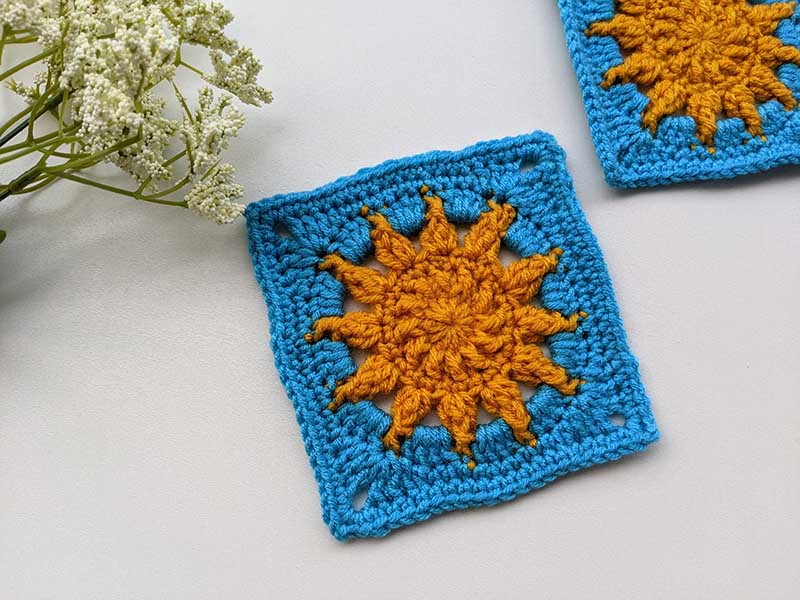 large-size crochet sun granny square
