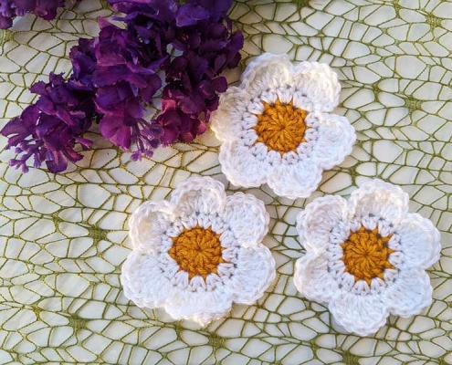 crochet six petal daisy flower pattern