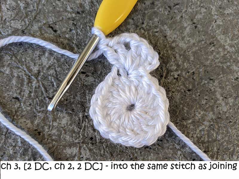 crochet snowflake image tutorial - round two, step one