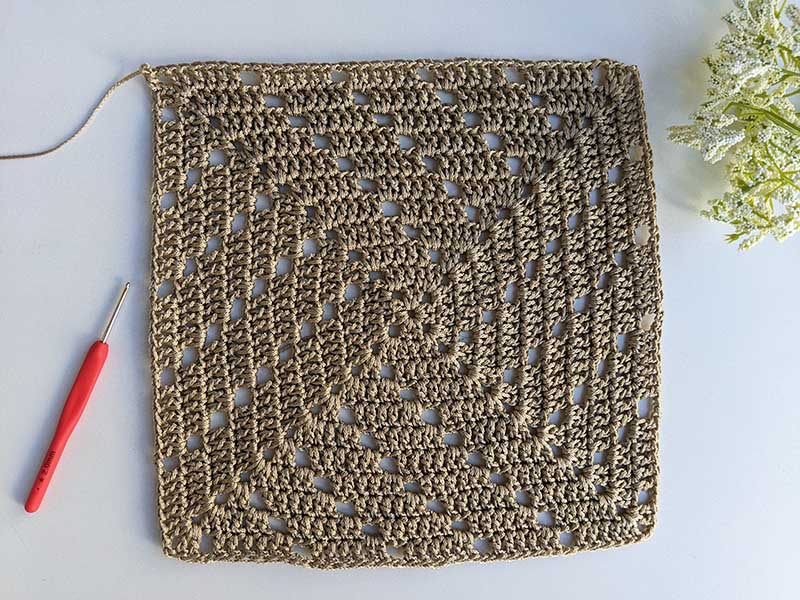 basic lace granny square crochet pattern