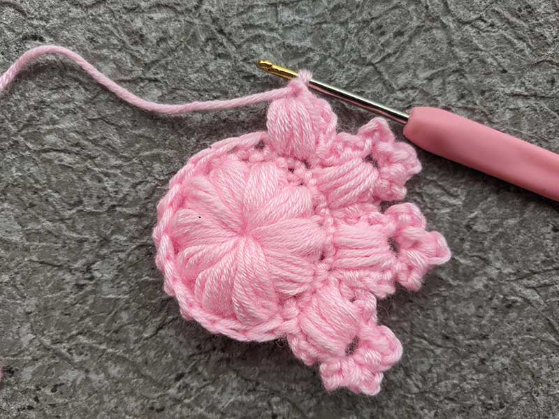 crochet decor flower round three, step four