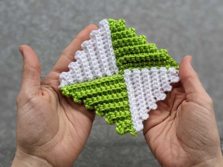 textured granny square crochet pattern