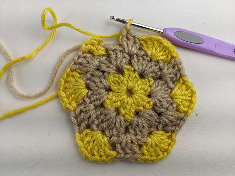 crochet hexagon star coaster - round two - changing colors - step four