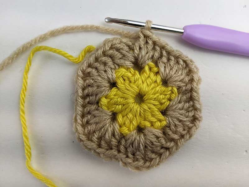 crochet hexagon star coaster - round two