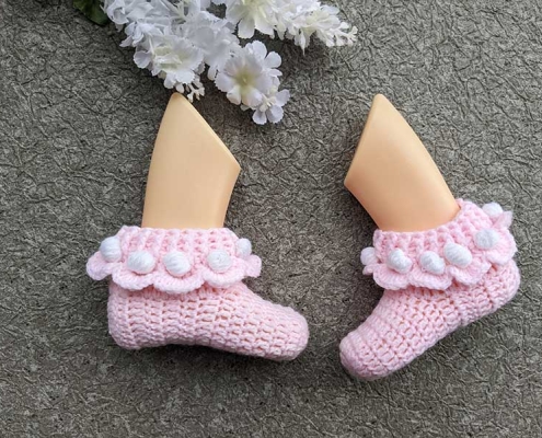 crochet newborn baby ruffle socks pattern