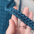 crochet handle for a smartphone case