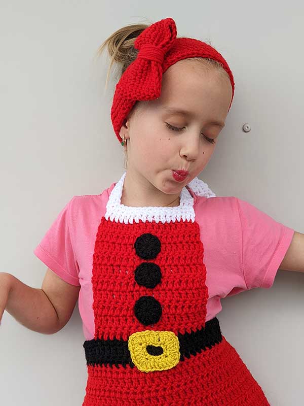 crochet Christmas set on a girl model