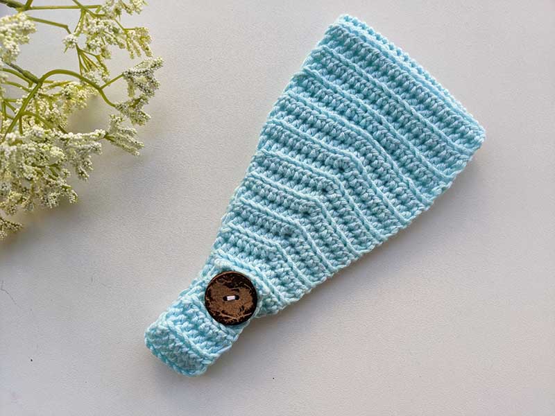 crochet headband with button closure