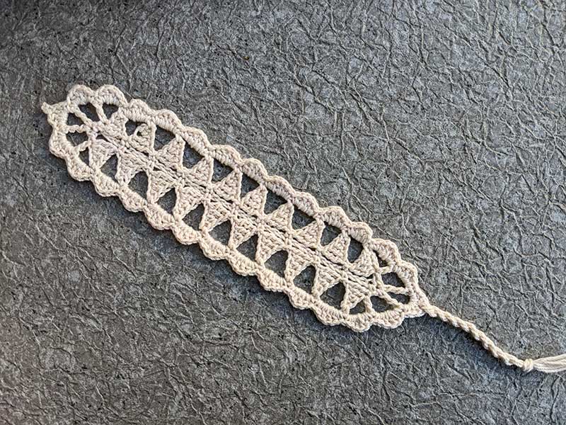 triangular lace crochet bookmark