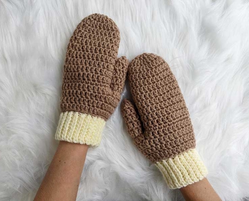 crochet basic two color mittens pattern