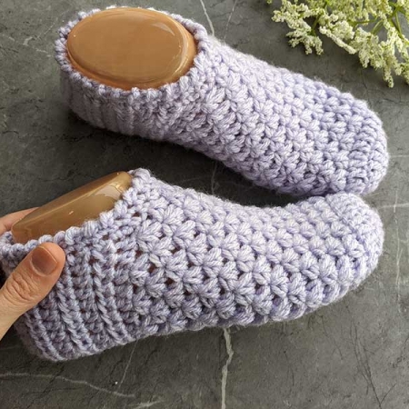 crochet soft house slippers - right side view