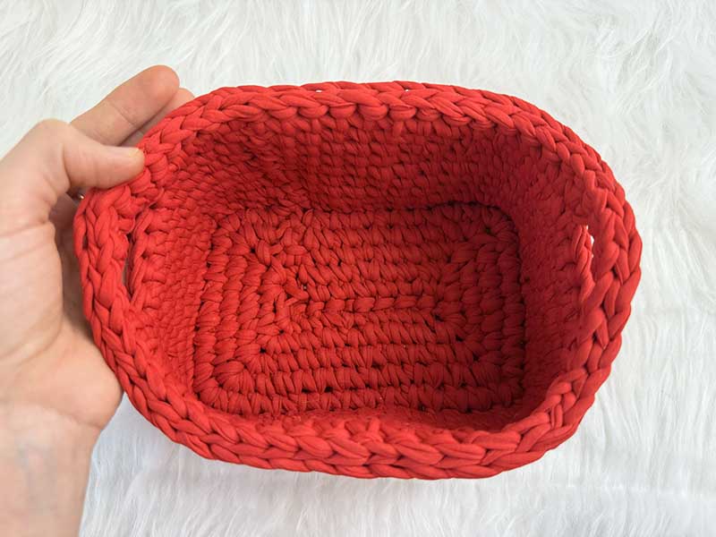 crochet rectangular basket - view from above