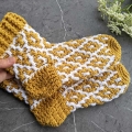 crochet snug mosaic socks