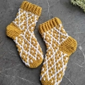 crochet snug mosaic socks - portrait photo