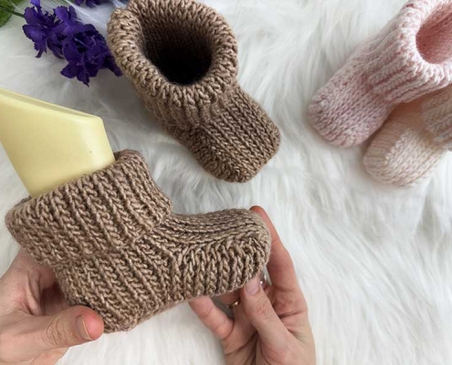 crochet ribbed baby booties pattern