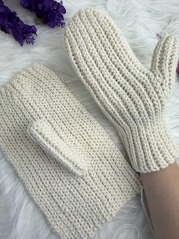 crochet flat womens ribbed mittens - one mitten flat and one mitten sewed