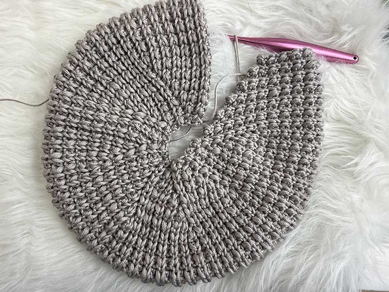 finished crochet classic beret before the assembly