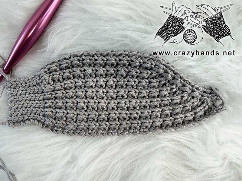 the first section of the crochet beret