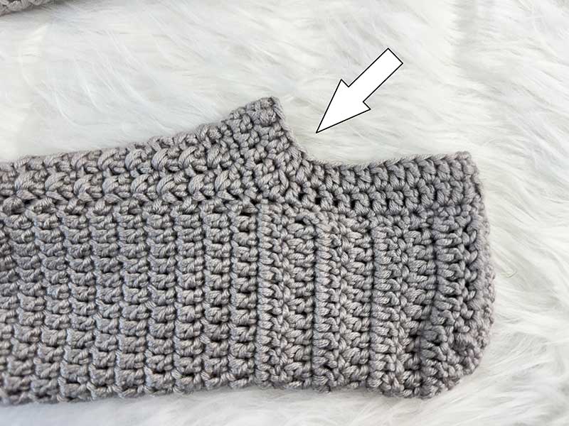 everyday crochet slippers - work around the instep opening
