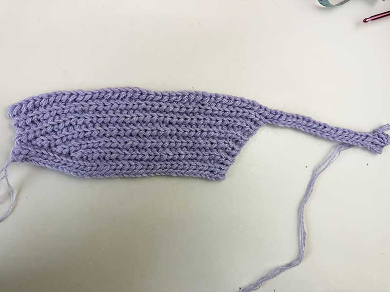 crochet ear flap of the kitty hat - step 2