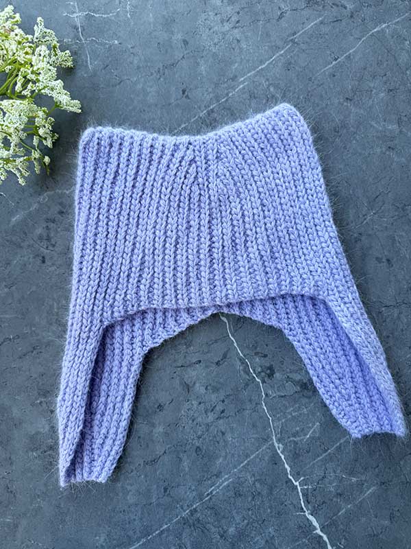 crochet kitty hat with earflaps